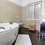 Pine And Lime Апартаменты Пула