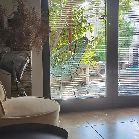 Pine And Lime Apartman