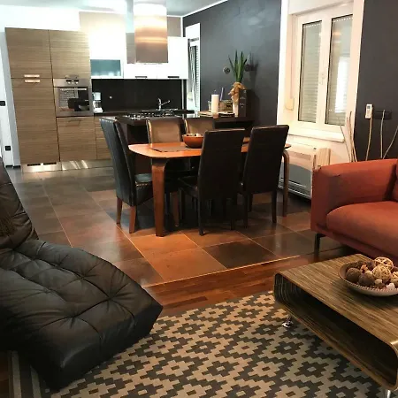 Pine And Lime * Pula