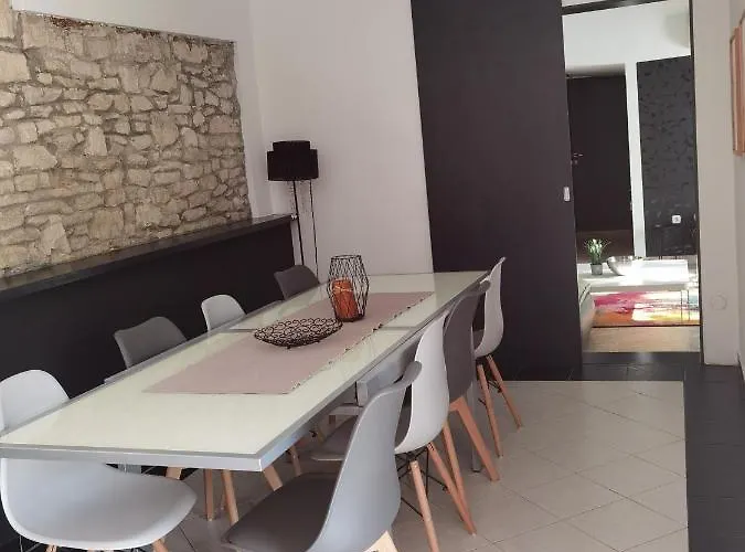 Διαμέρισμα Pine And Lime *