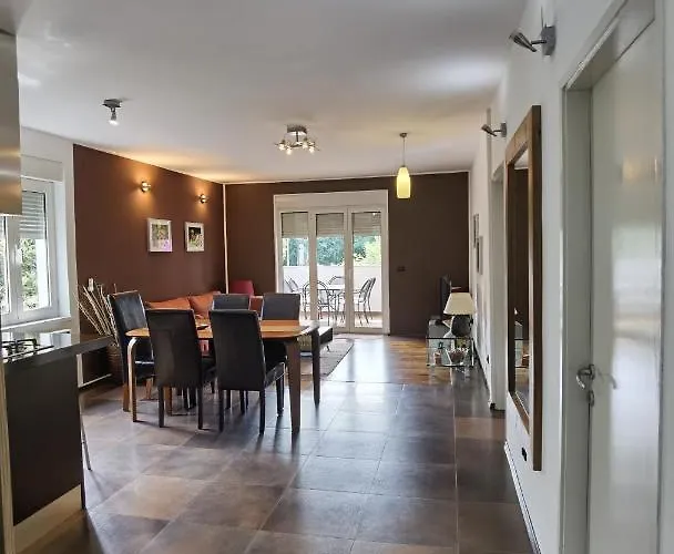 Pine And Lime Πούλα