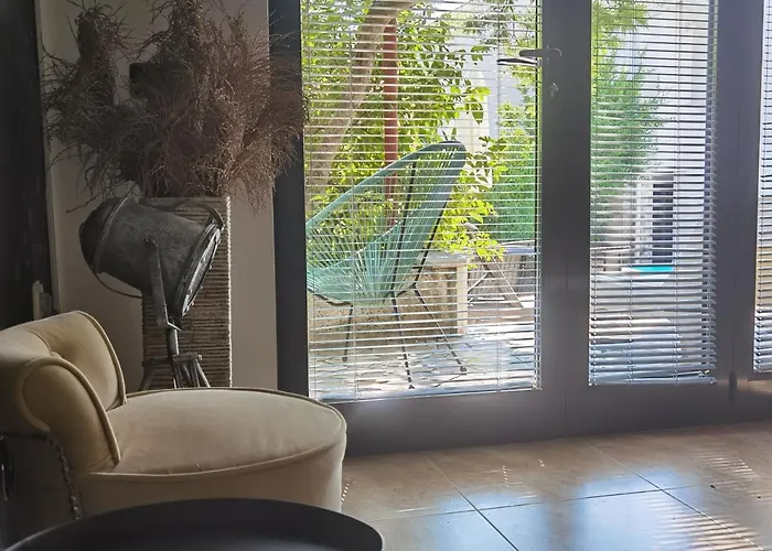 Pine And Lime Apartment