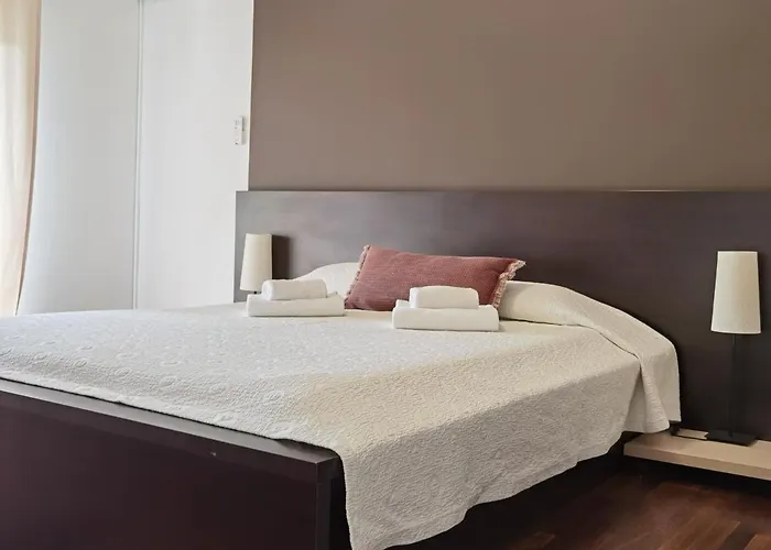 Pine And Lime Apartment *