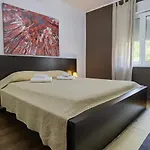 Pine And Lime Appartement